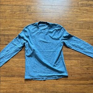 Lululemon Blue Long Sleeve Shirt excellent condition